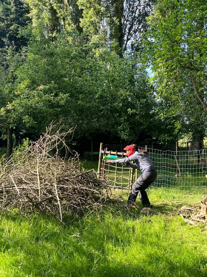 GelBlasters teambuilding in een tuin